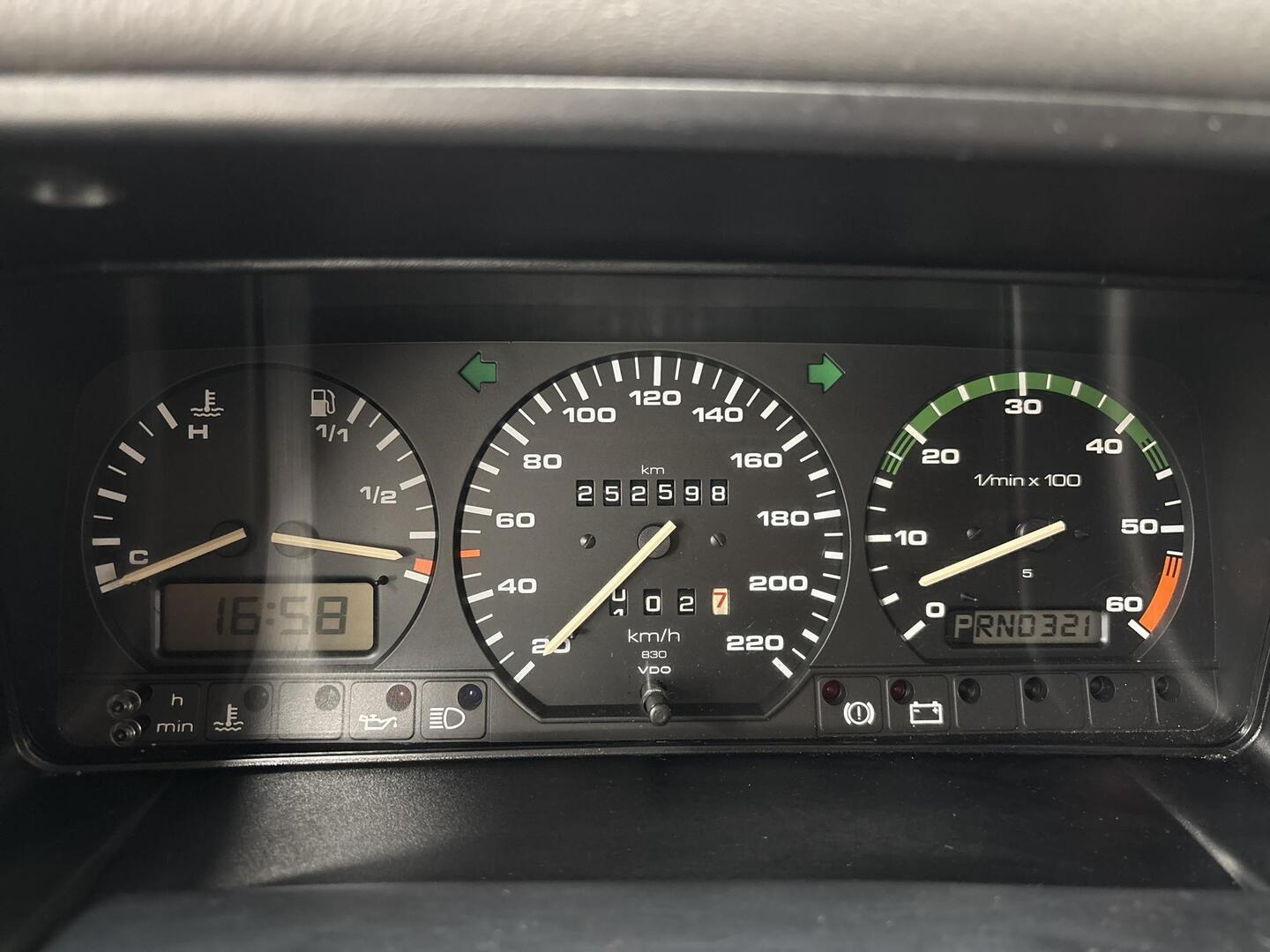 VOLKSWAGEN Caravelle 1993