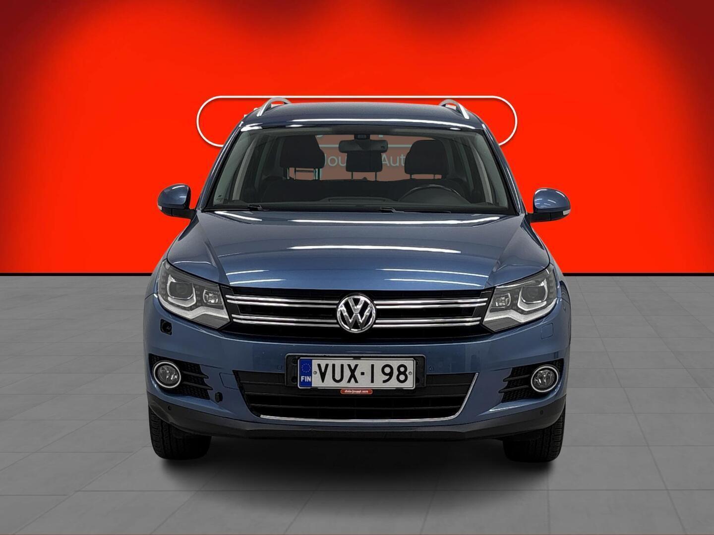 VOLKSWAGEN Tiguan 2012