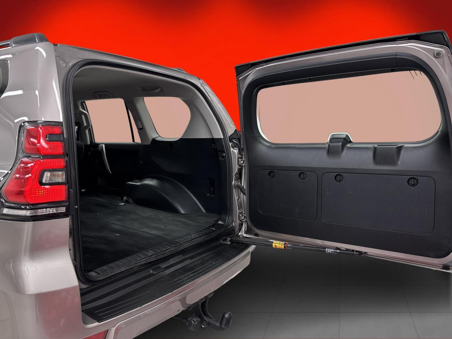 TOYOTA Land Cruiser 2020