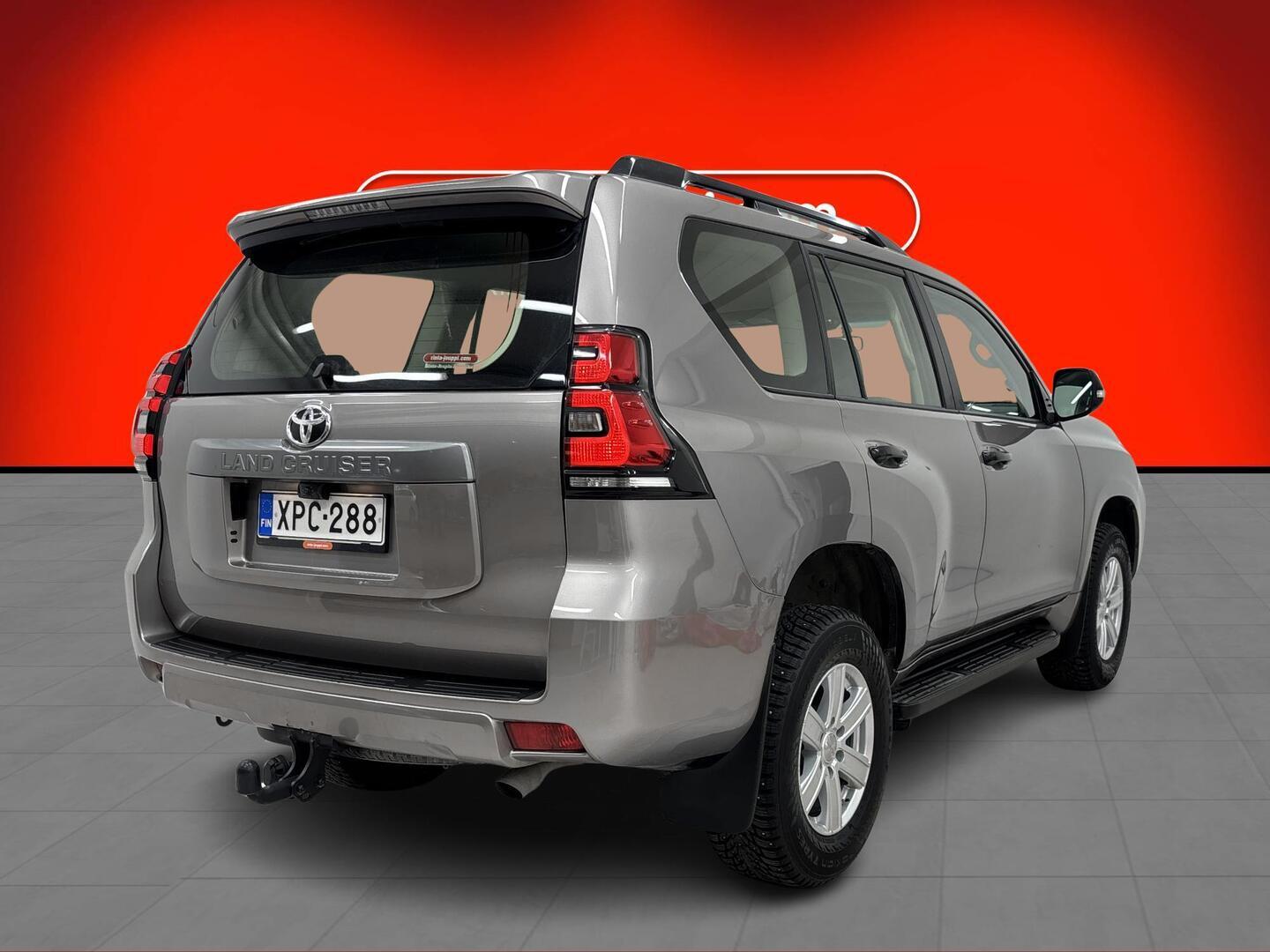 TOYOTA Land Cruiser 2020