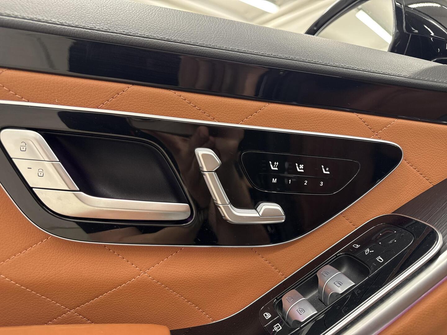 MERCEDES-BENZ S 2022