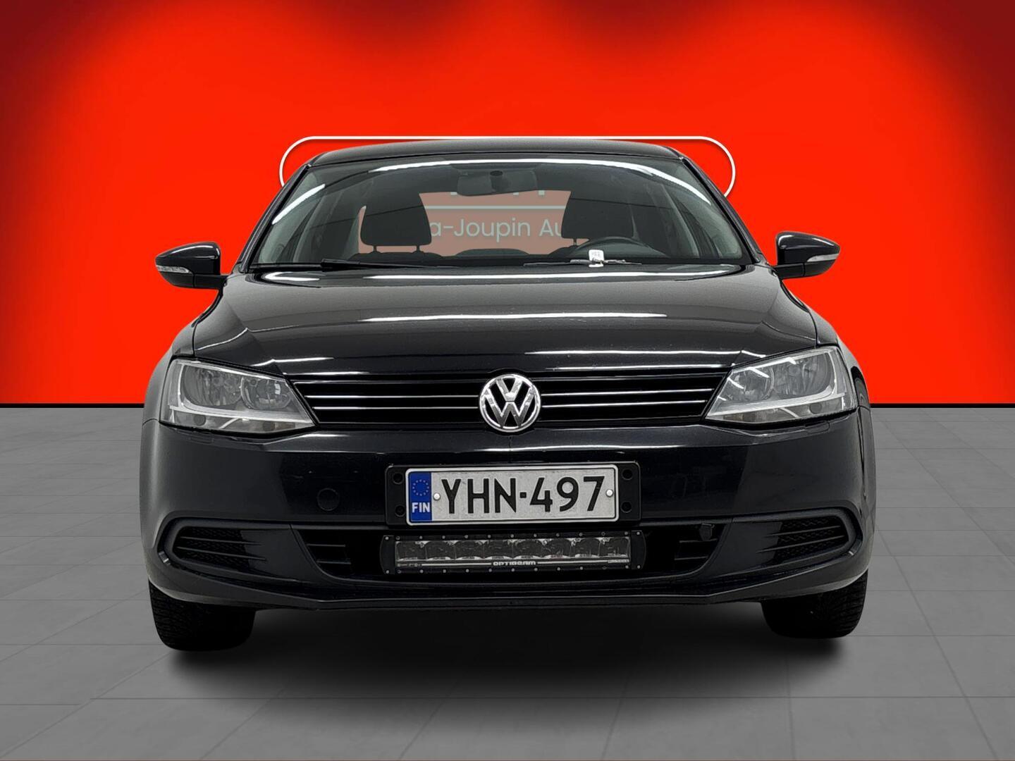 VOLKSWAGEN Jetta 2011