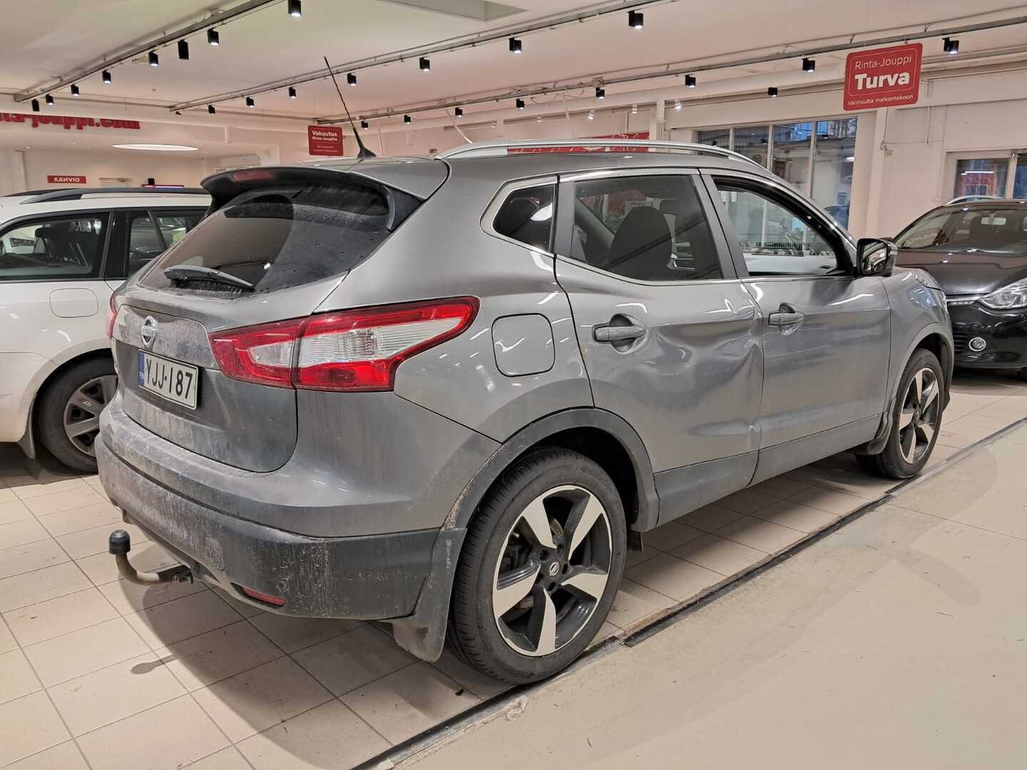NISSAN Qashqai 2016