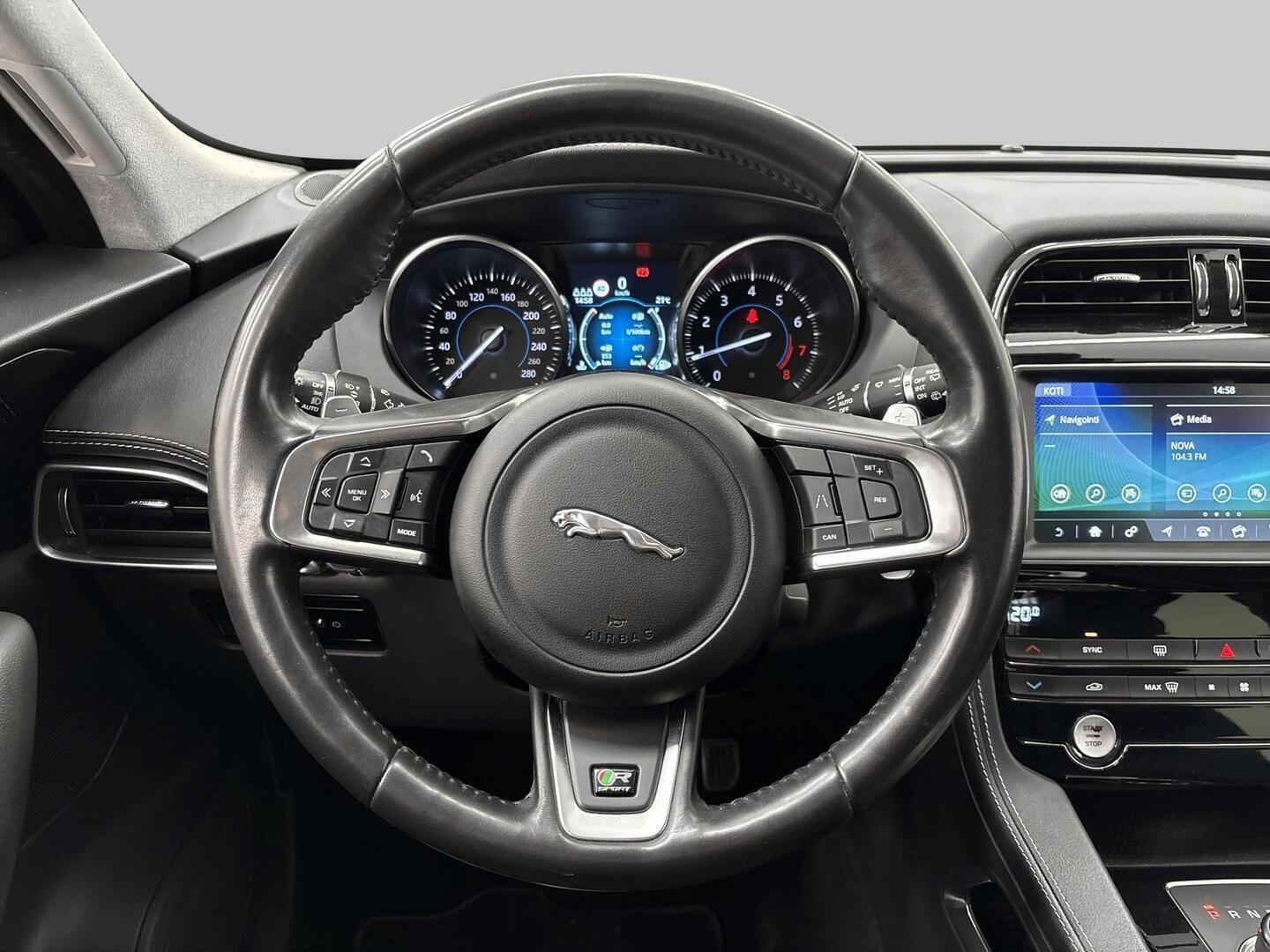JAGUAR F-PACE 2019