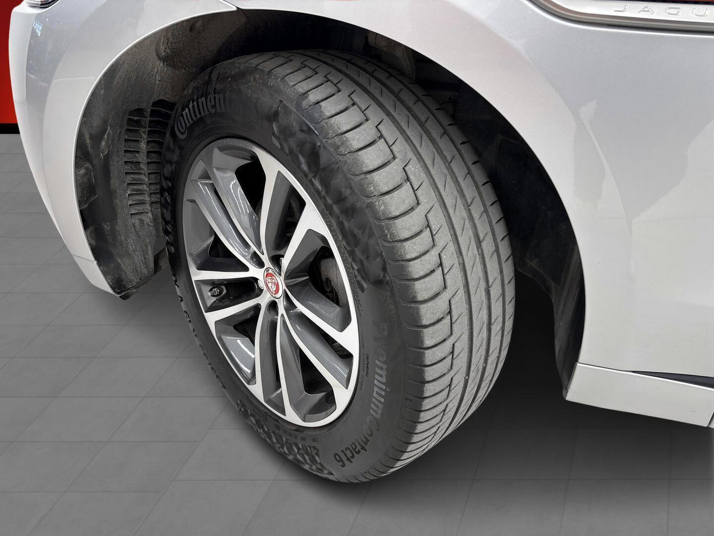 JAGUAR F-PACE 2019