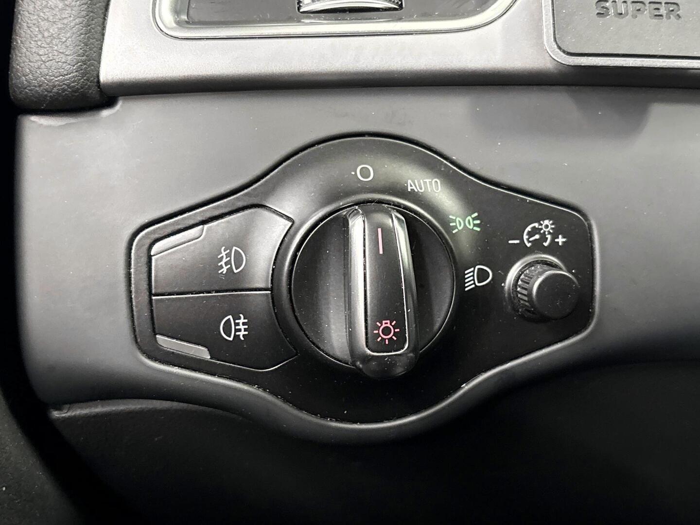 AUDI A4 2014