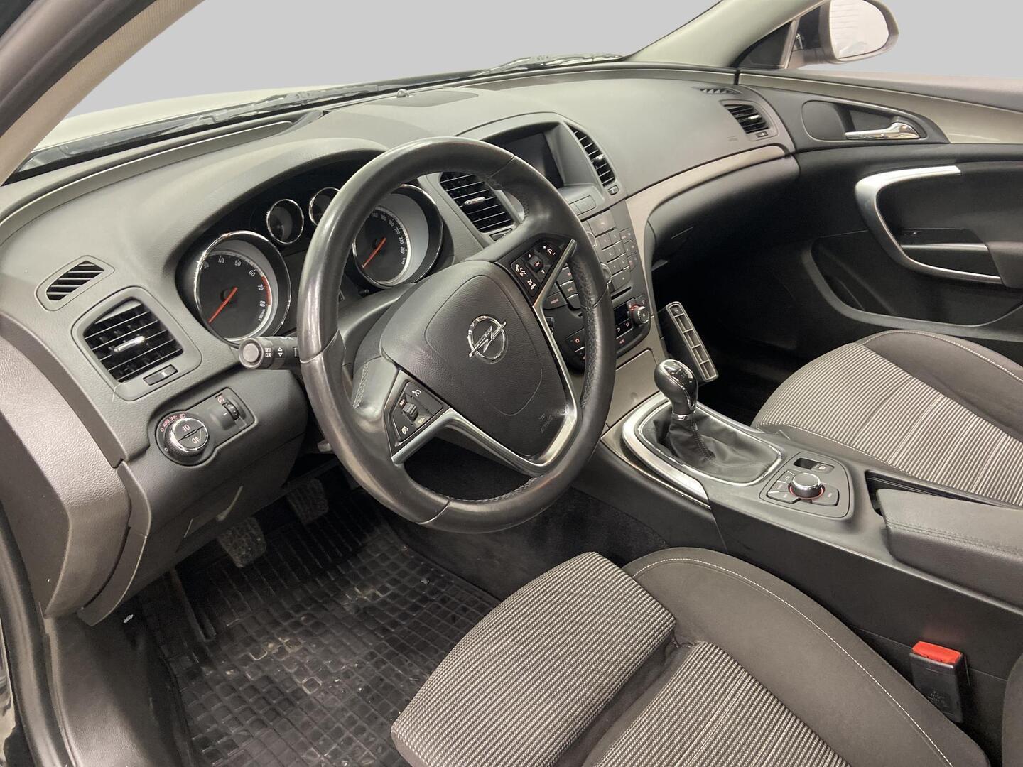 OPEL Insignia 2013