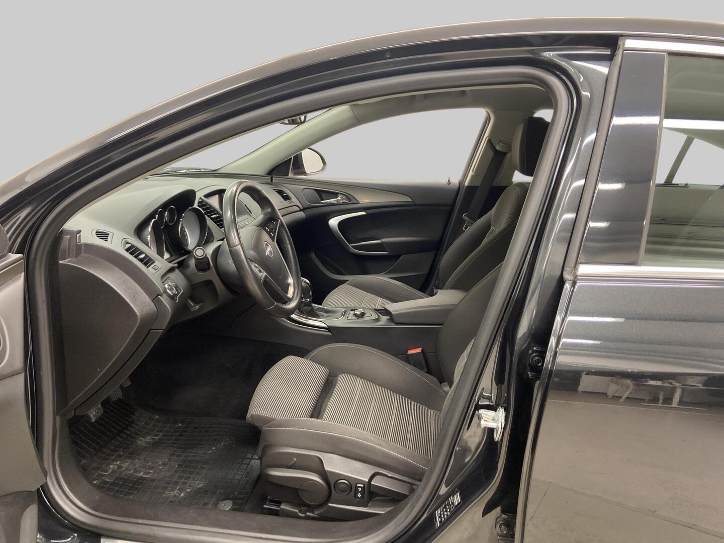OPEL Insignia 2013