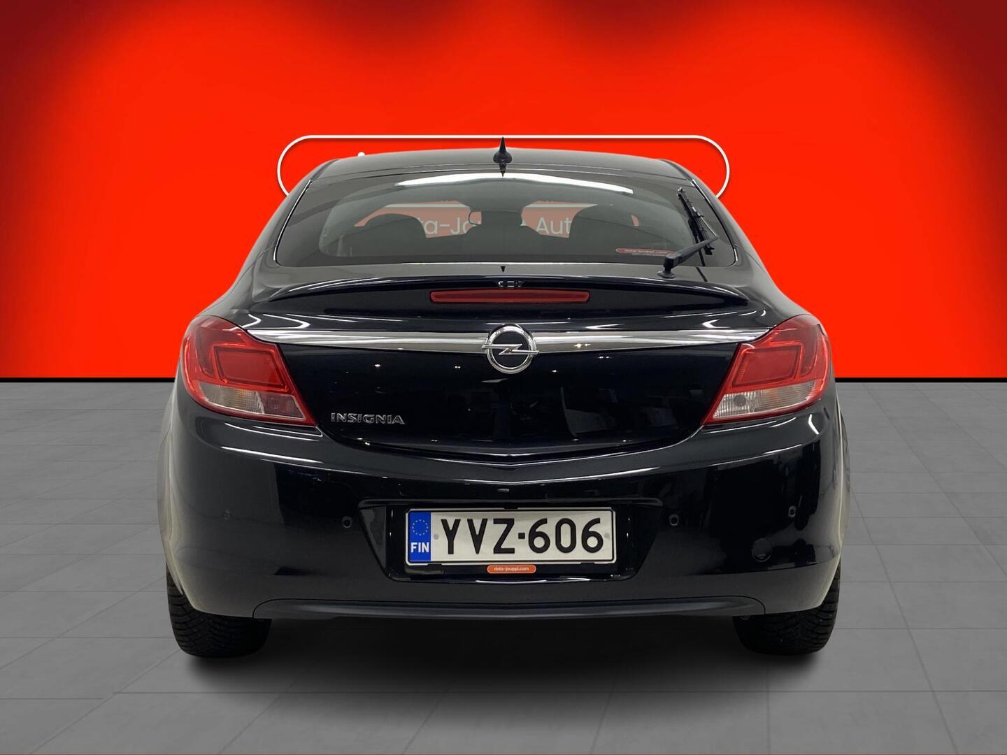 OPEL Insignia 2013