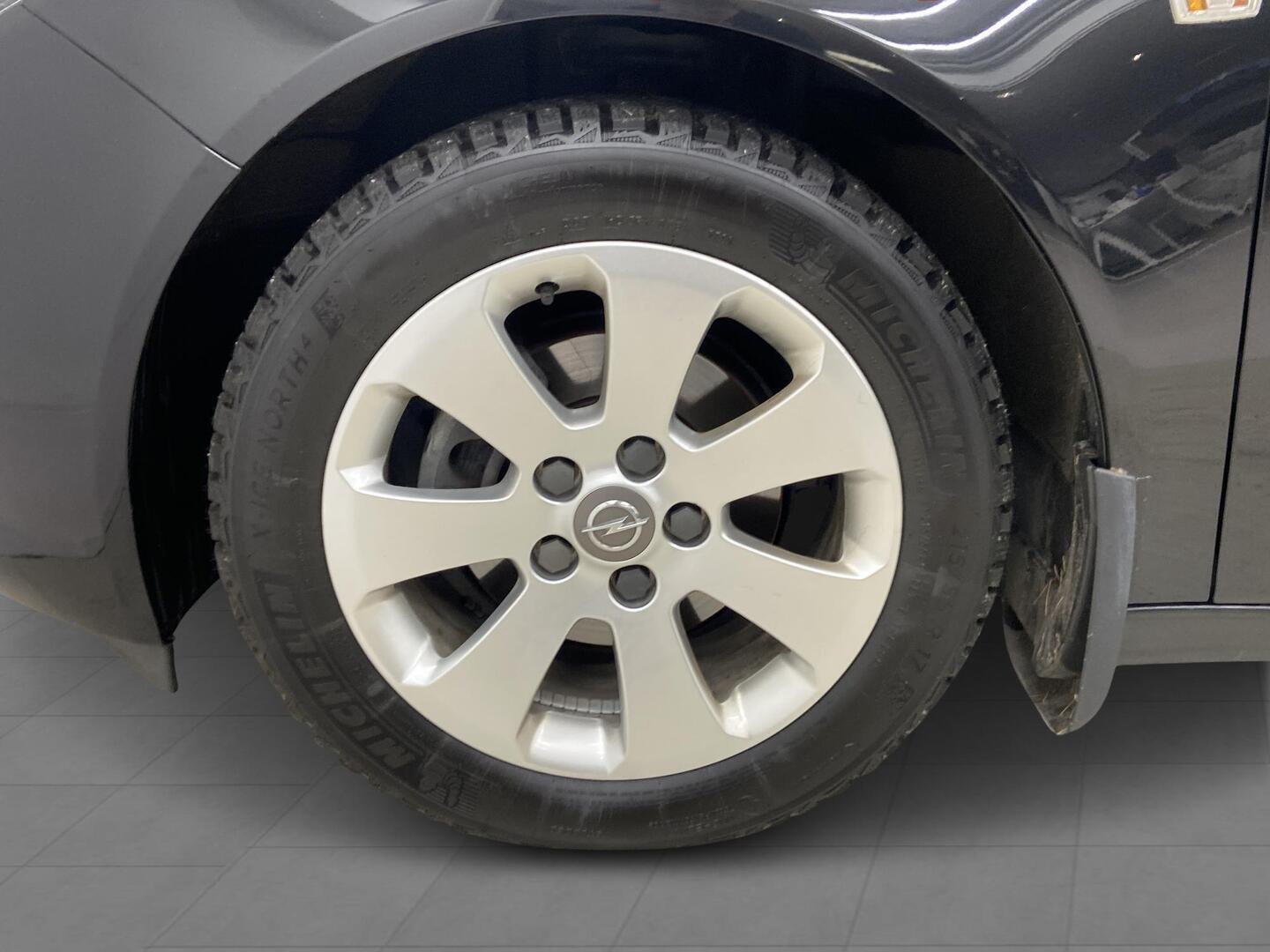 OPEL Insignia 2013
