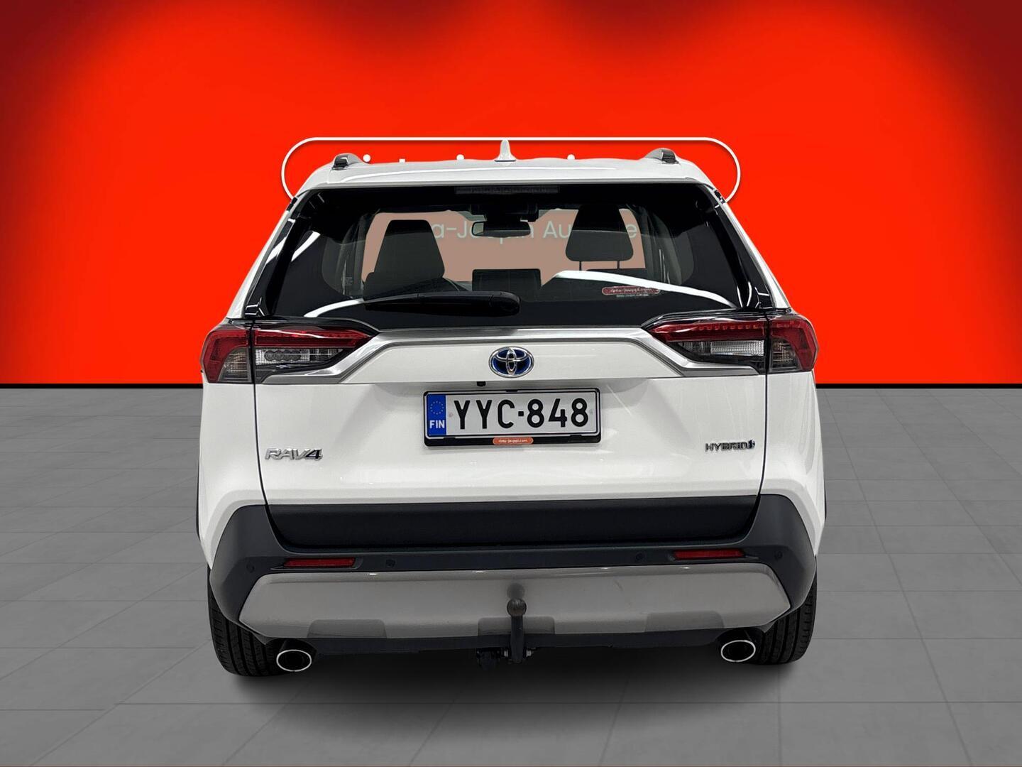 TOYOTA RAV4 2024