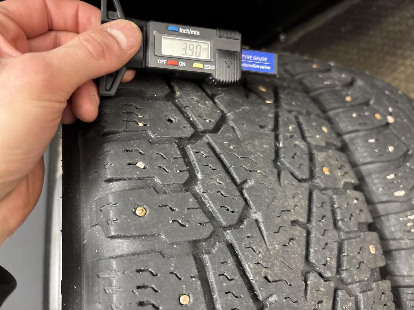 VOLKSWAGEN Transporter 2012