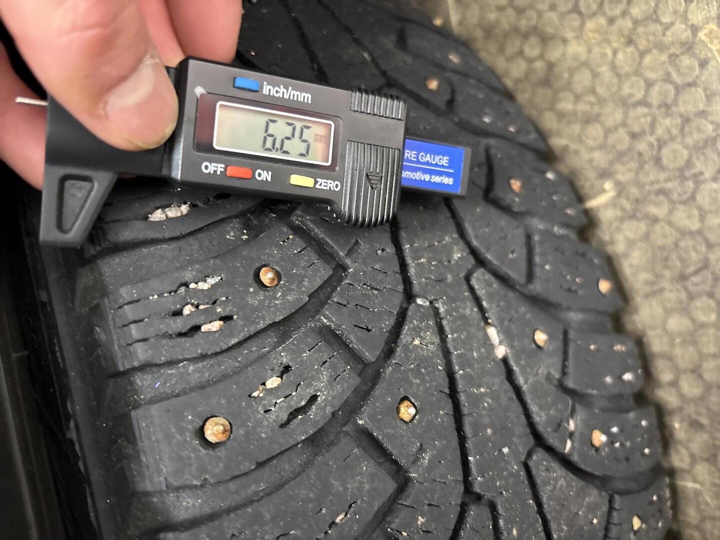 VOLKSWAGEN Transporter 2012