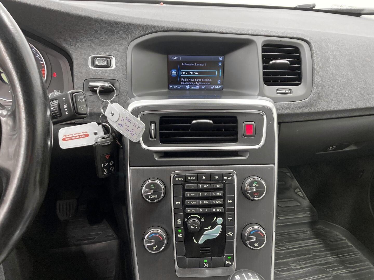 VOLVO V60 2012