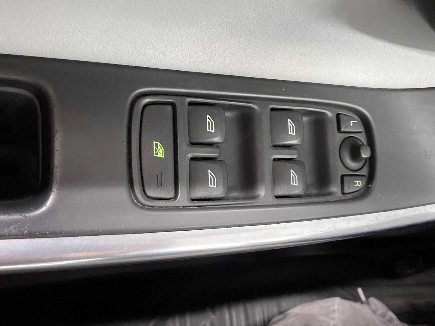 VOLVO V60 2012
