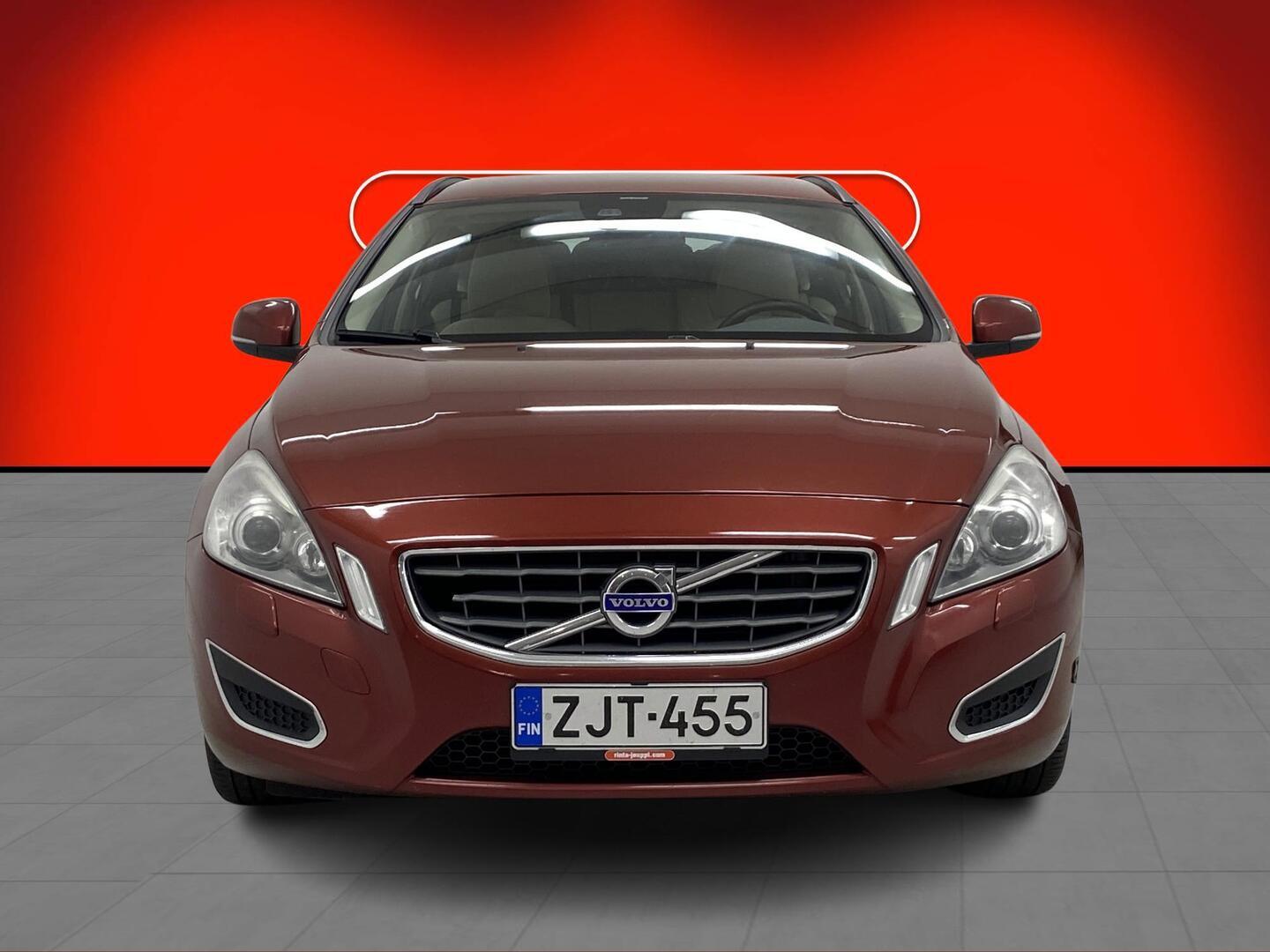 VOLVO V60 2012