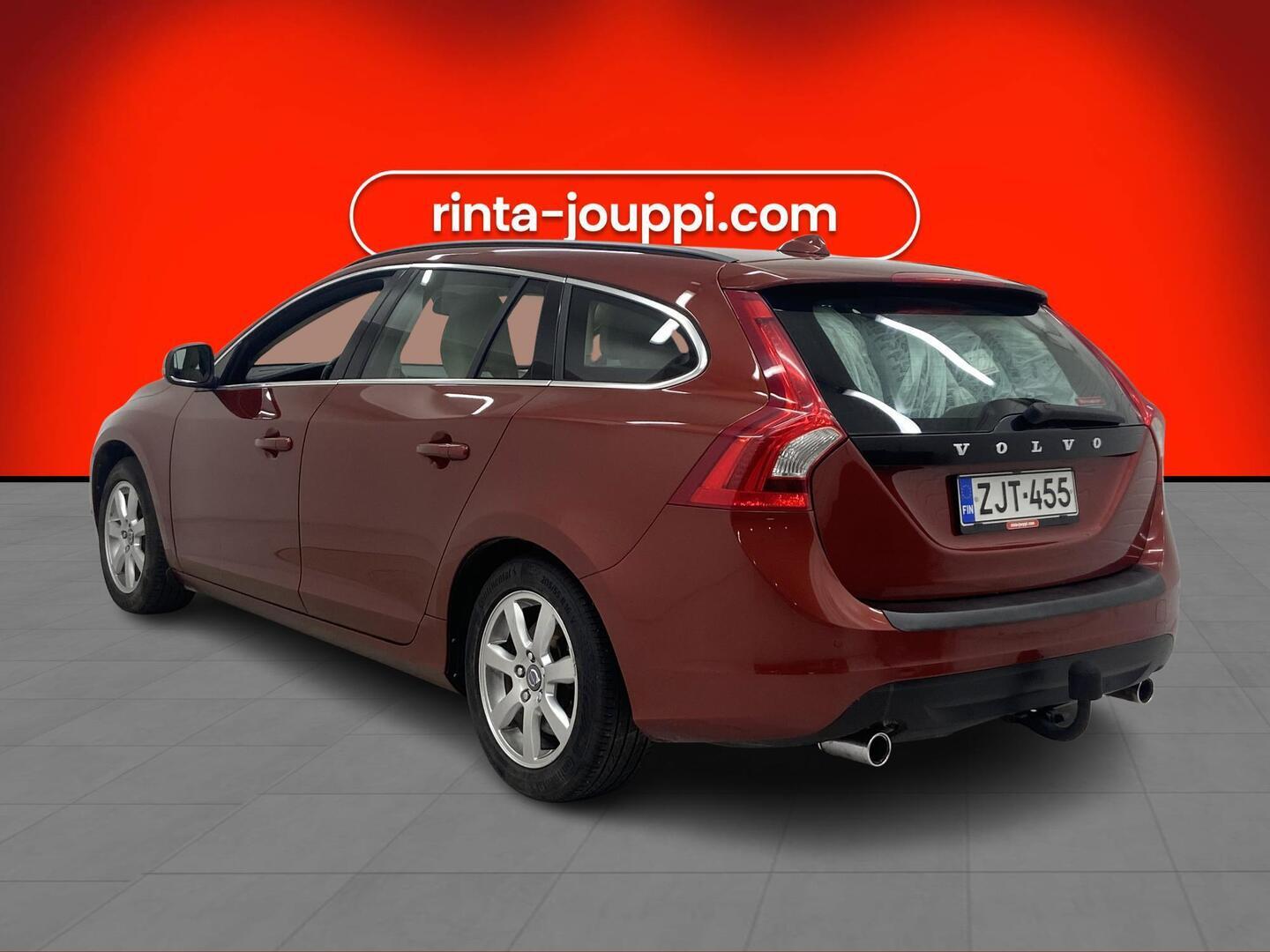 VOLVO V60 2012