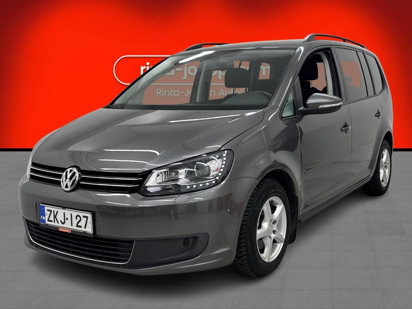 VOLKSWAGEN Touran 2014