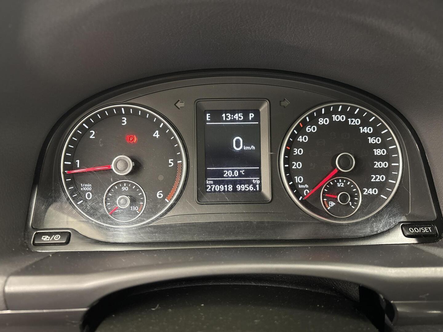 VOLKSWAGEN Touran 2014