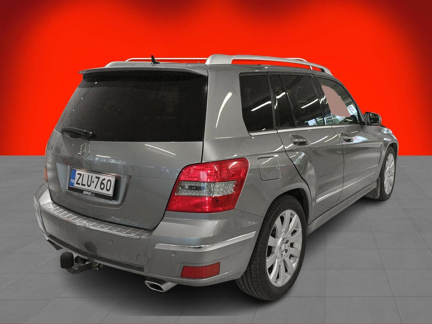 MERCEDES-BENZ GLK 2011