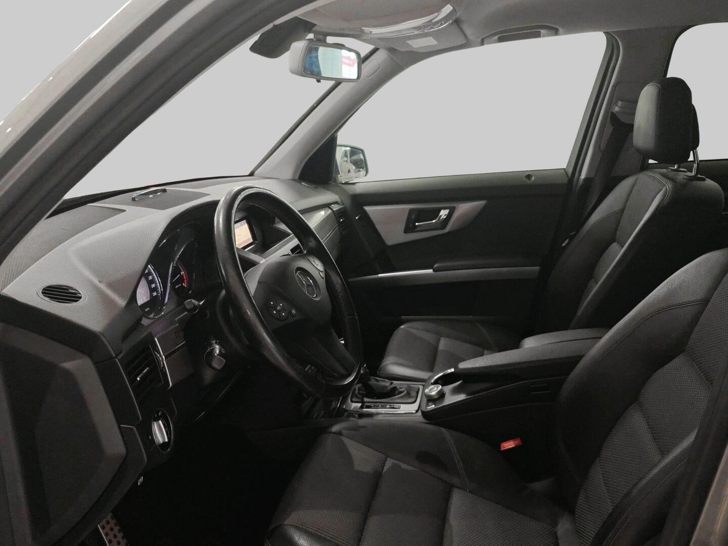 MERCEDES-BENZ GLK 2011