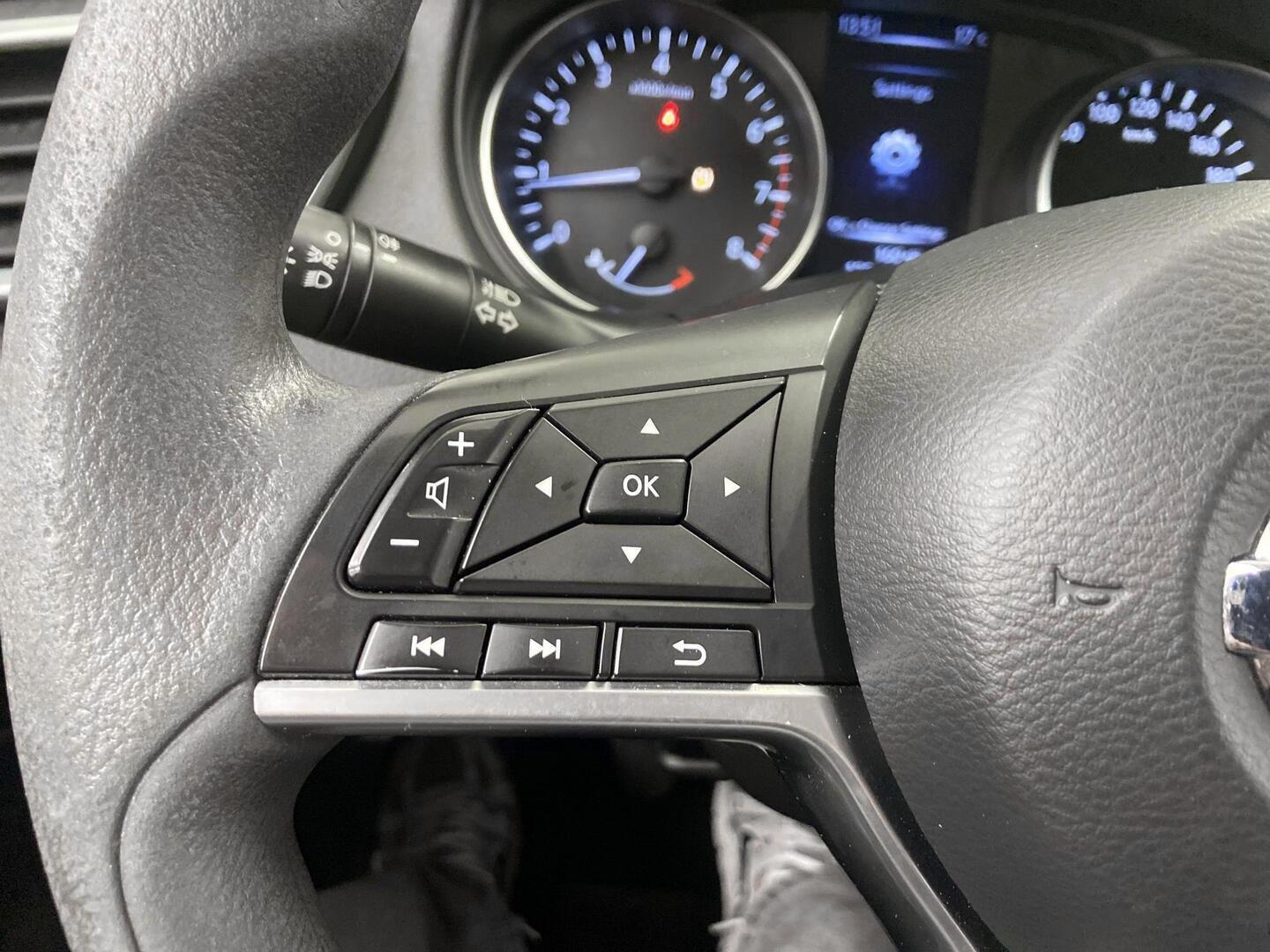 NISSAN Qashqai 2018