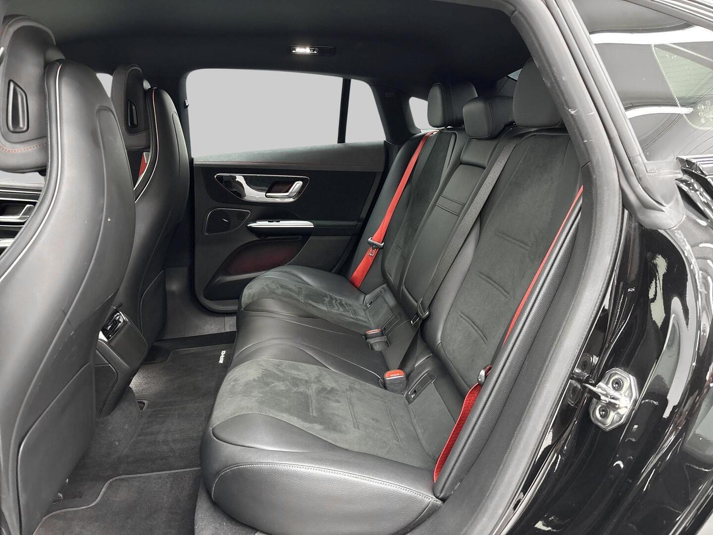 MERCEDES-BENZ EQE 2022