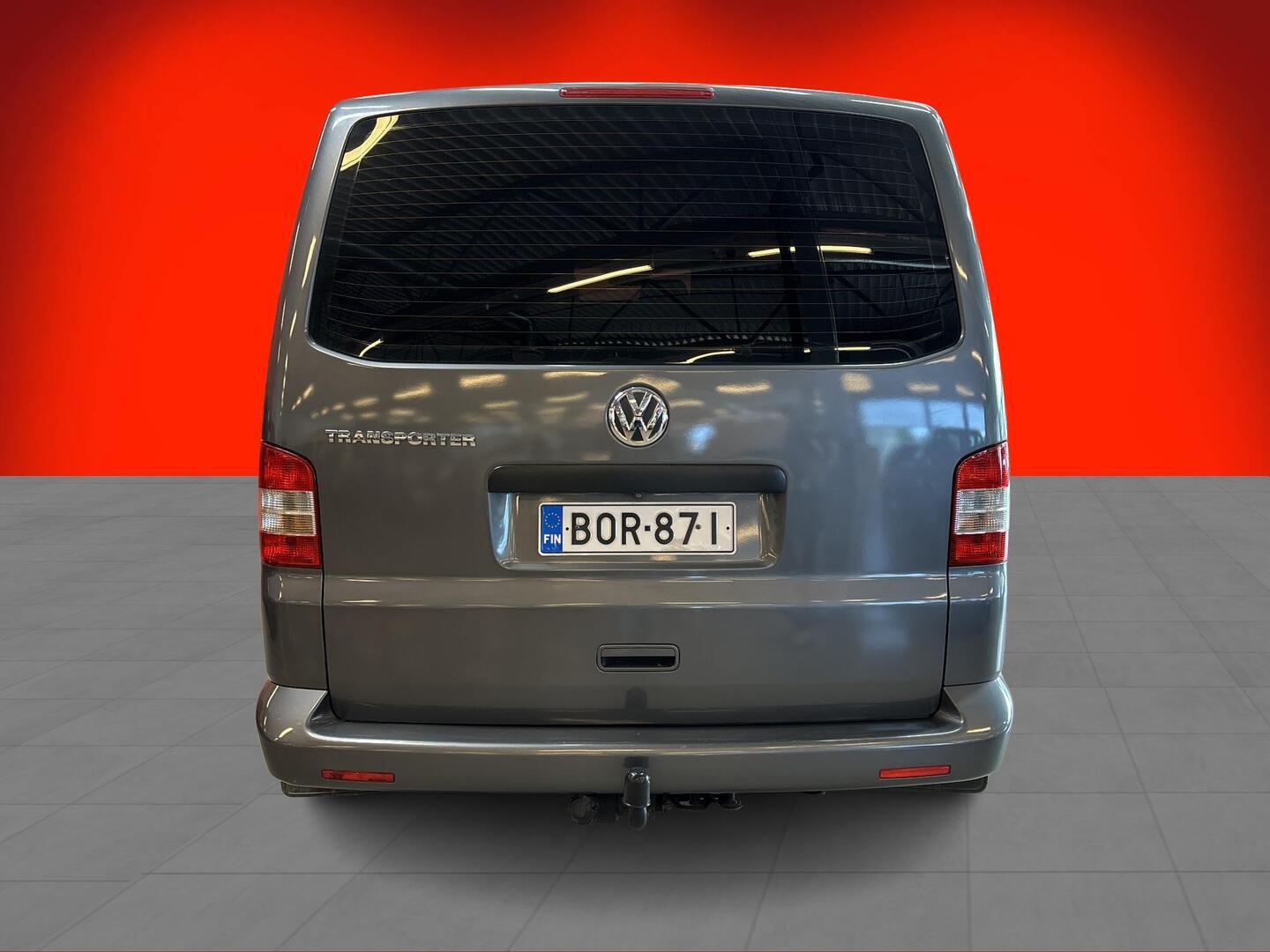 VOLKSWAGEN Transporter 2011