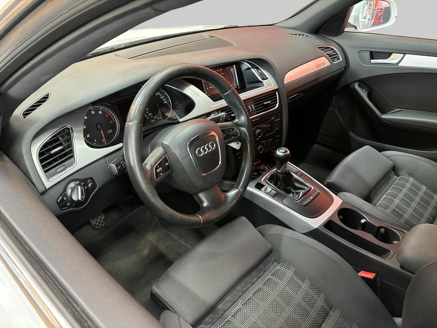 AUDI A4 2010