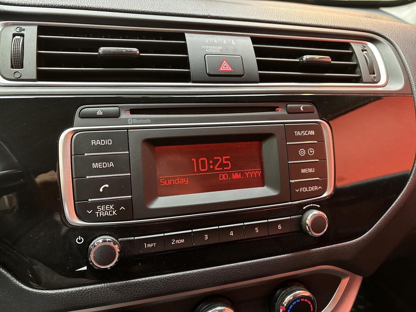 KIA Rio 2015