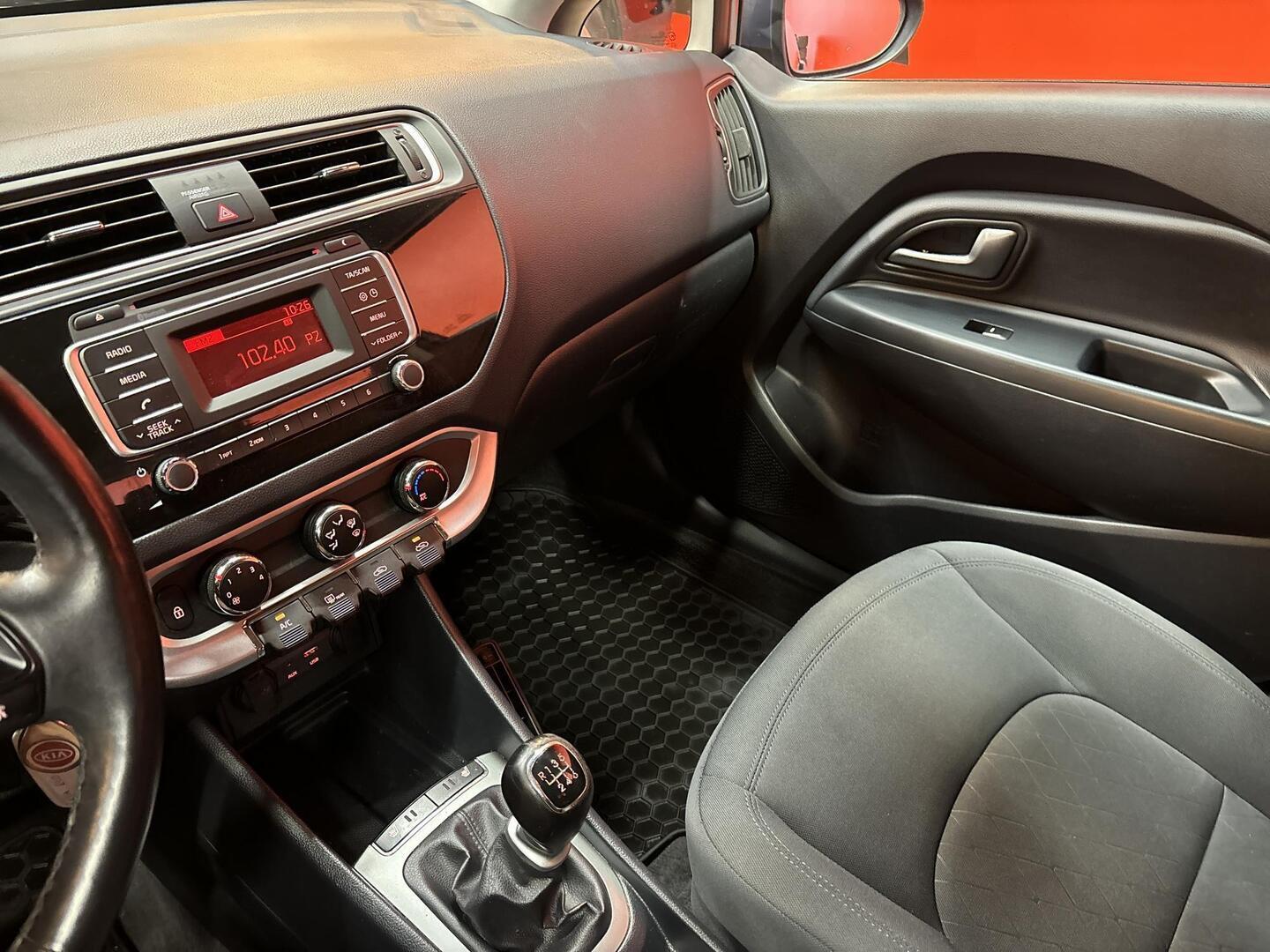 KIA Rio 2015