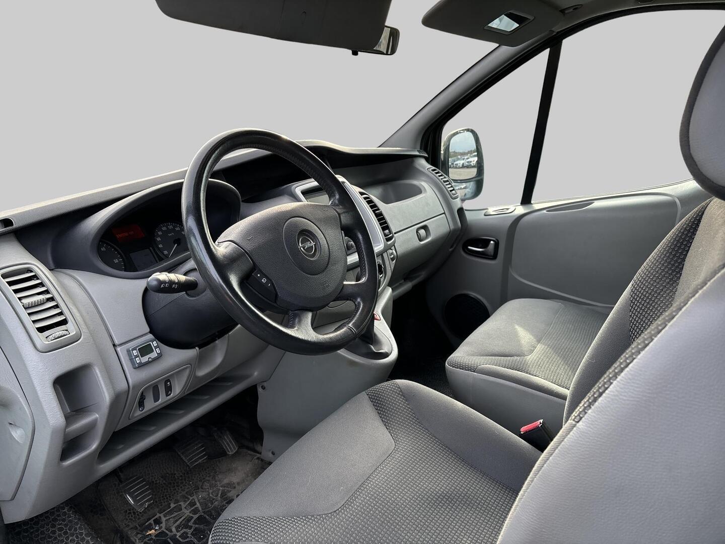OPEL Vivaro 2013