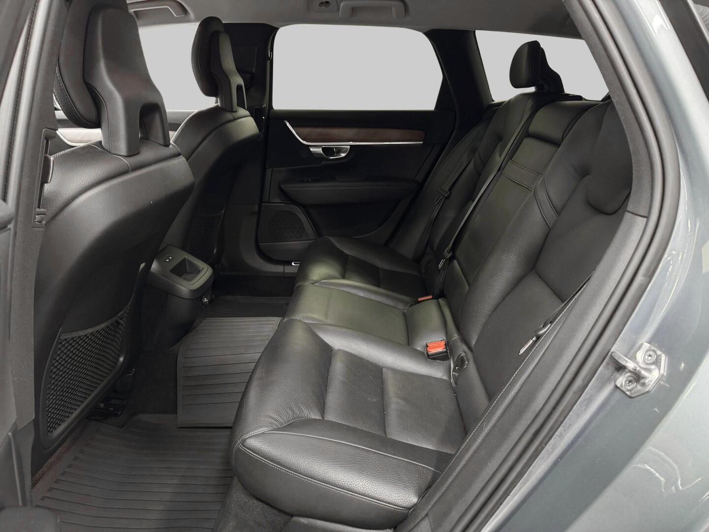 VOLVO V90 2017