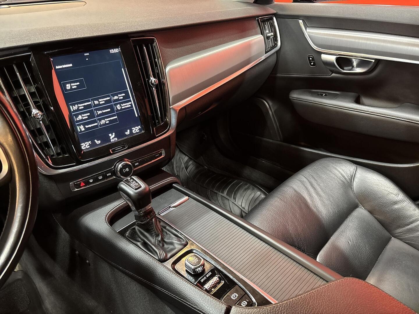 VOLVO V90 2019