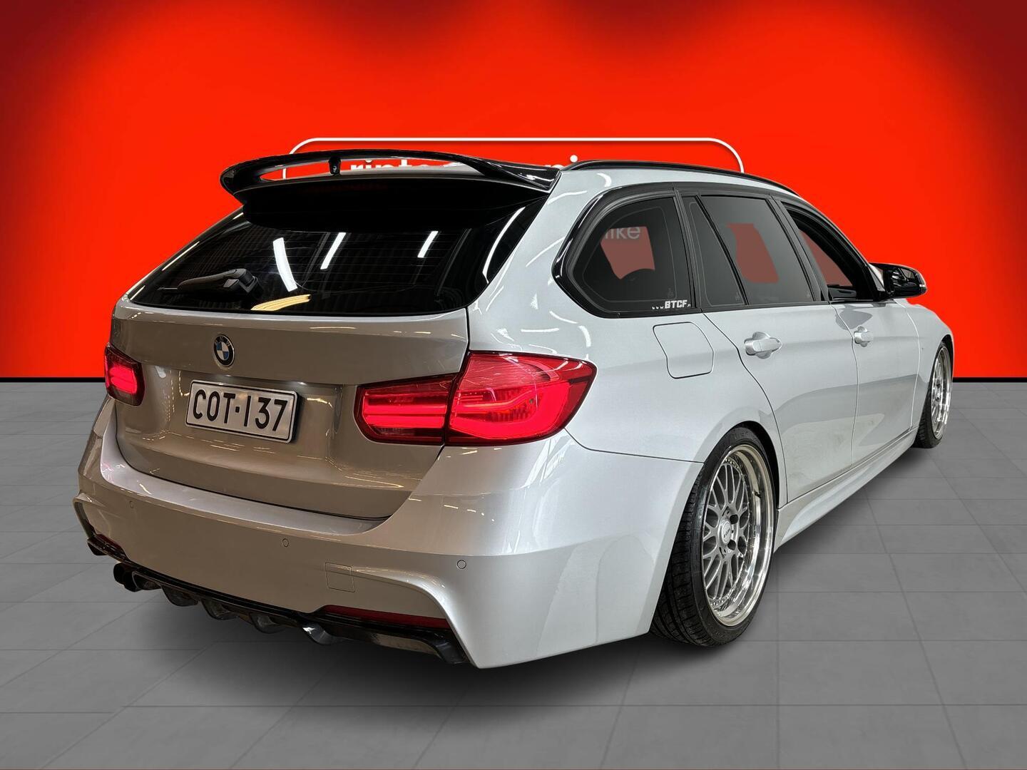BMW 320 2016