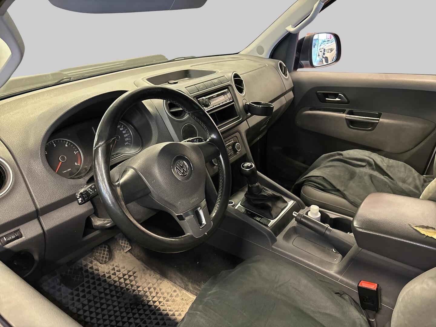 VOLKSWAGEN Amarok 2011