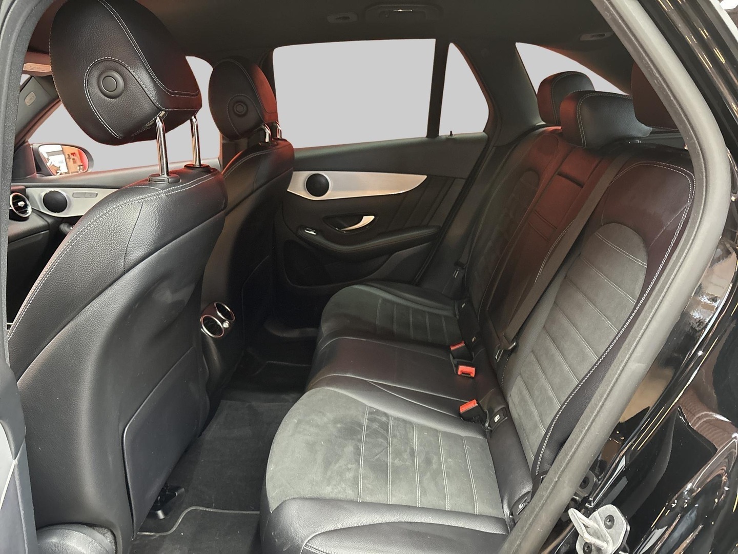 MERCEDES-BENZ GLC 2022