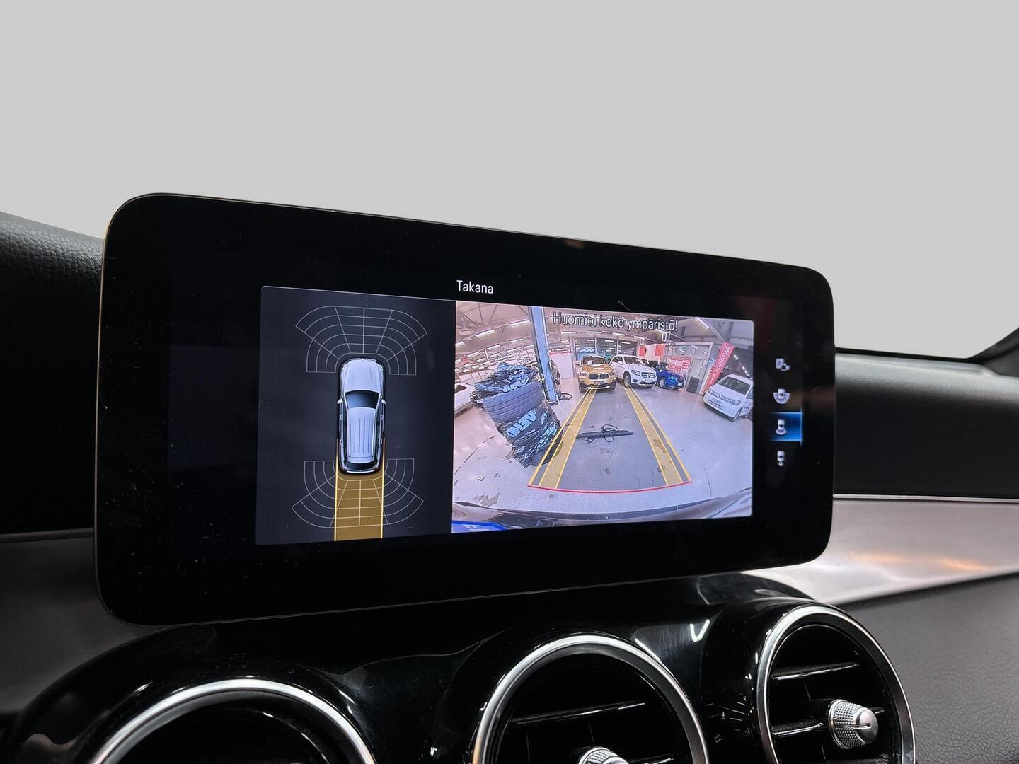 MERCEDES-BENZ GLC 2022