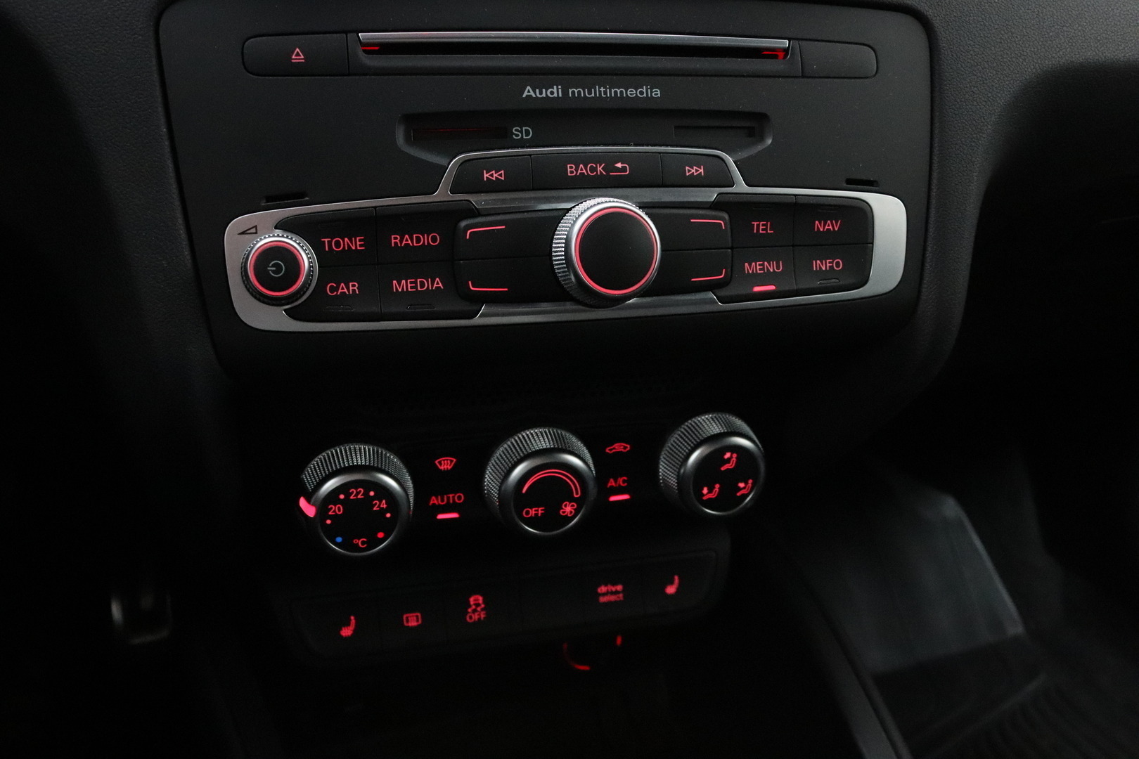AUDI S1 2016