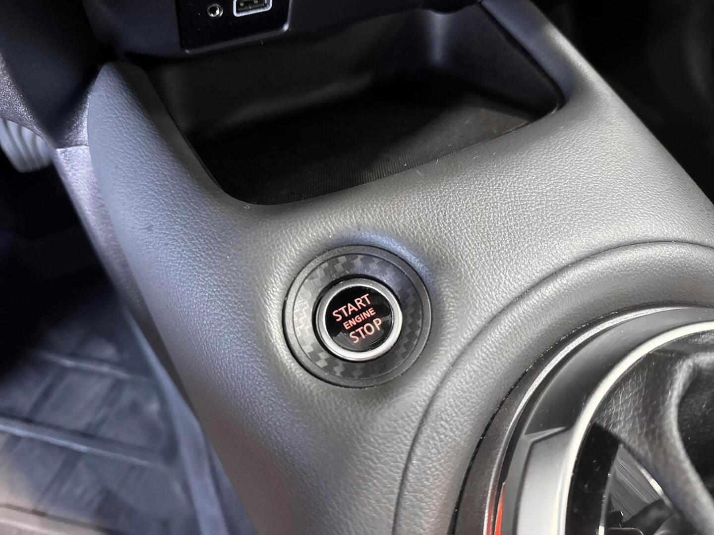 NISSAN Juke 2020
