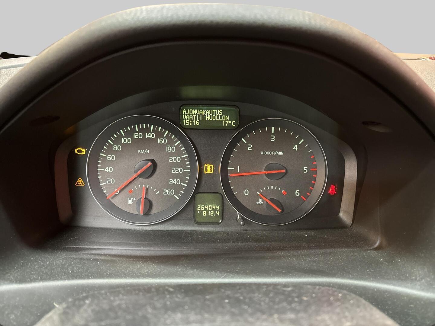 VOLVO V50 2011