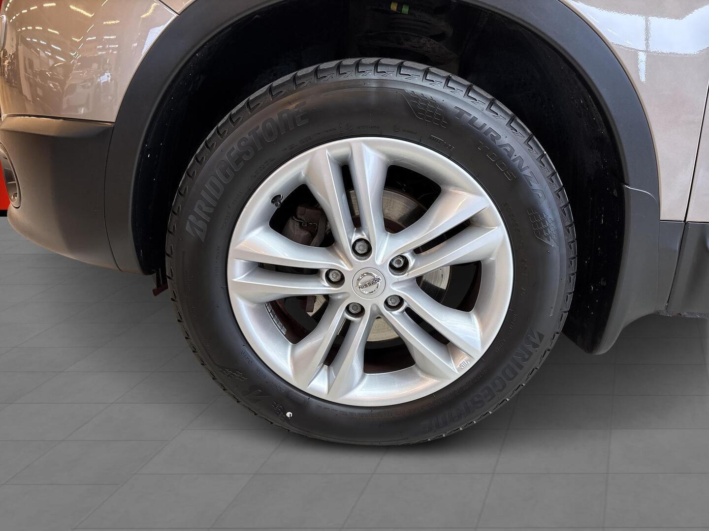 NISSAN Qashqai 2011
