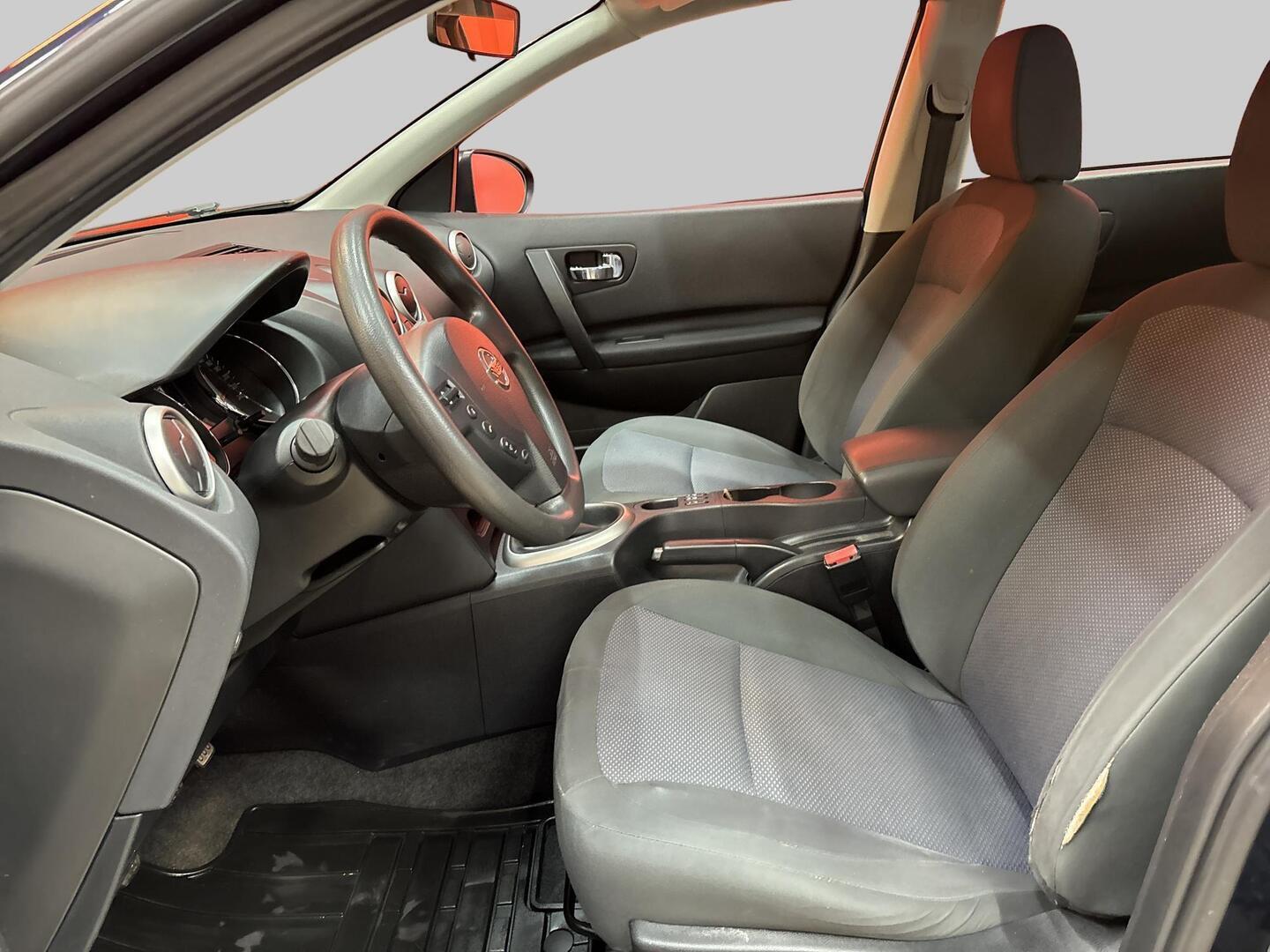 NISSAN Qashqai 2011