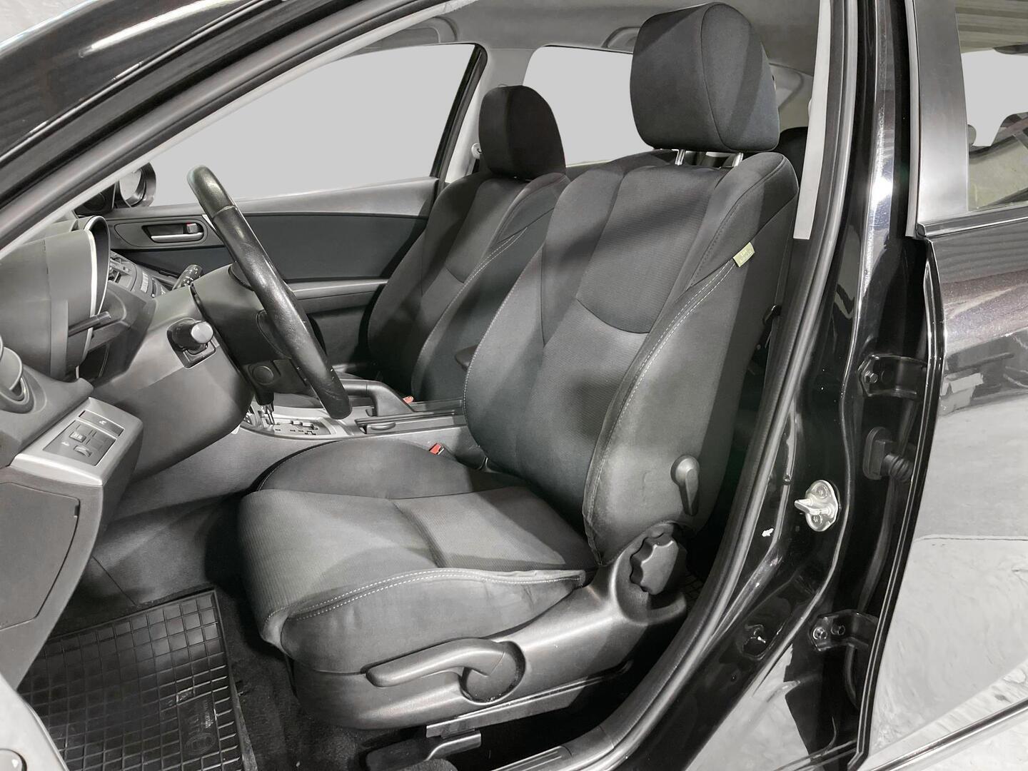 MAZDA Mazda3 2012