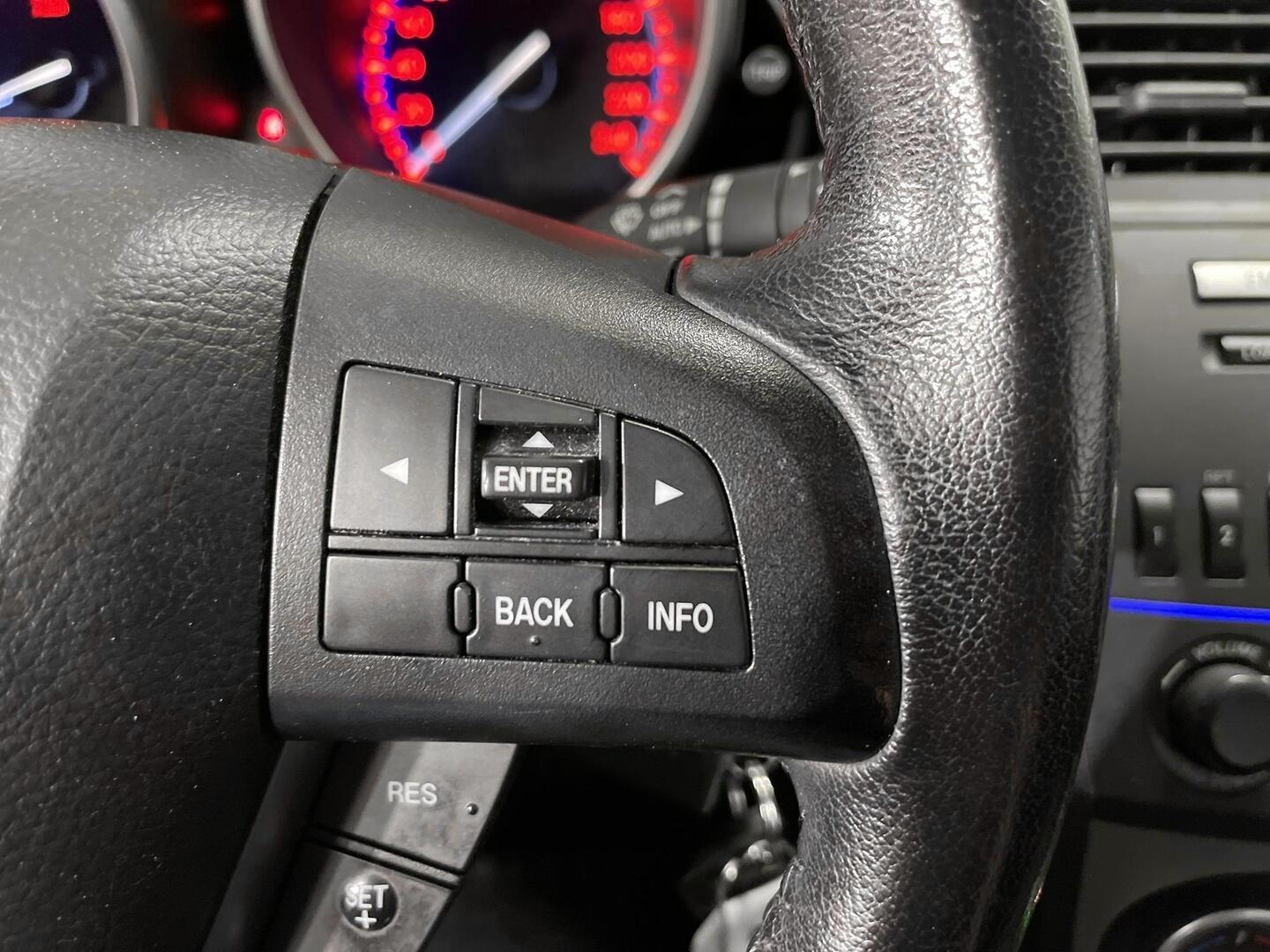 MAZDA Mazda3 2012