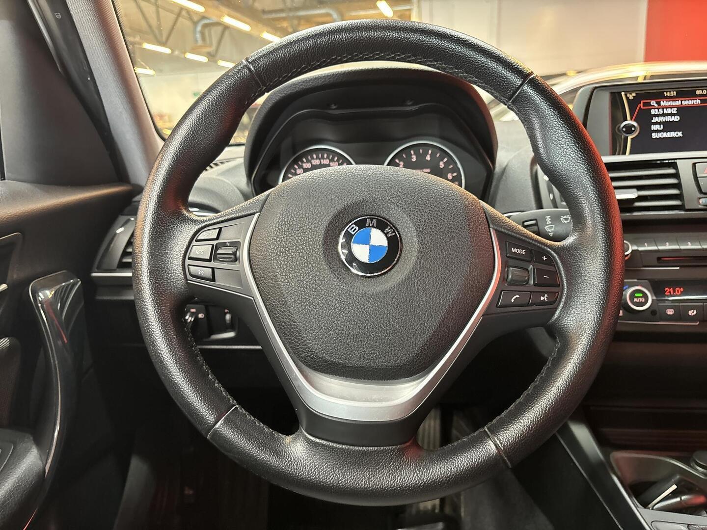 BMW 114 2012