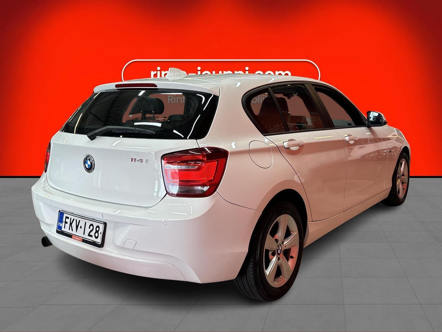 BMW 114 2012