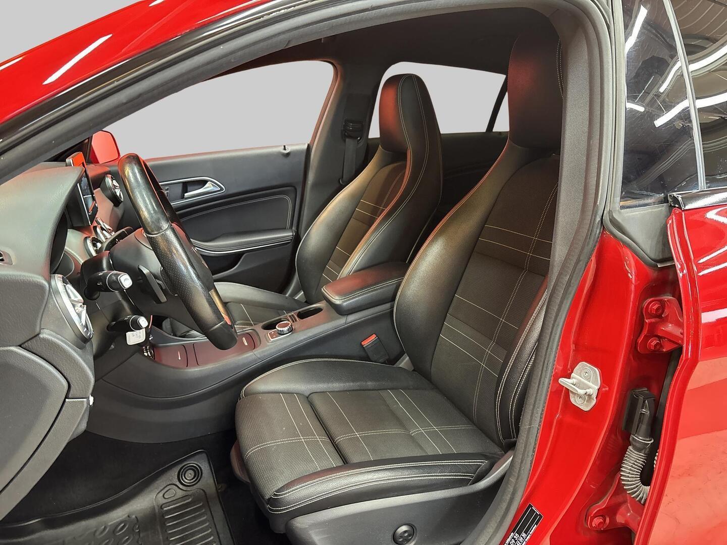 MERCEDES-BENZ CLA 2016
