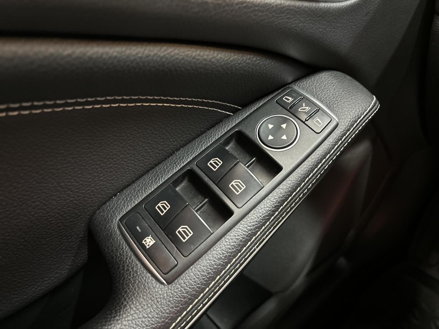 MERCEDES-BENZ CLA 2016