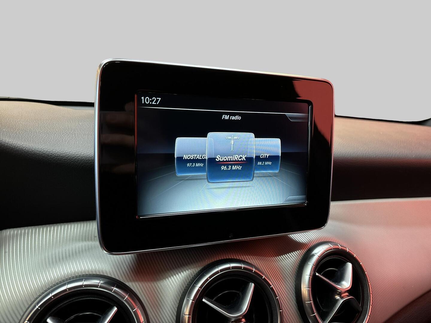 MERCEDES-BENZ CLA 2016